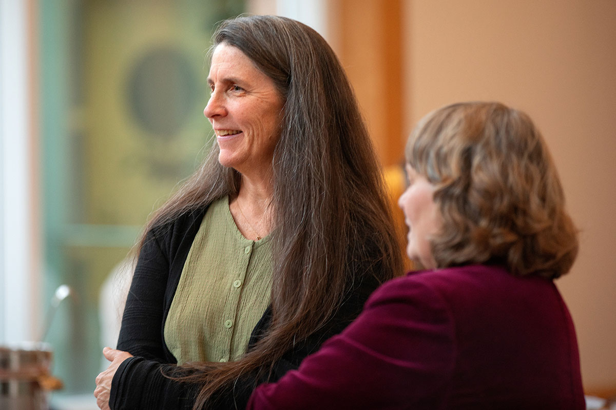 Jennifer Grant and Deborah Grantham conversing